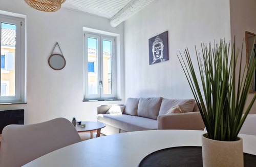 Convention Apartment | Appartement à 100m des Barques