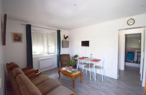 Sauveterre-Saint-Denis Apartment | Appartement à Caudecoste, proche d'Agen
