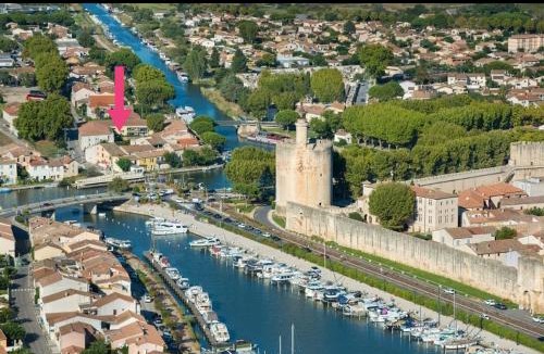 Aigues-Mortes Apartment | Appartement à deux pas des remparts