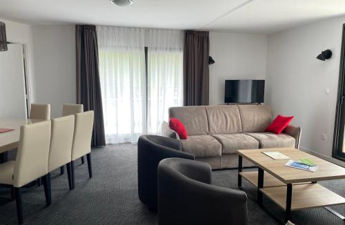Eaux-Bonnes Apartment | Appartement à Gourette, 10 pers, animaux admis - FR-1-860-4