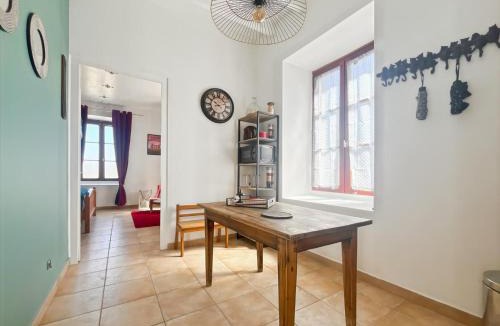 Saint-Savin Apartment | Appartement à la campagne