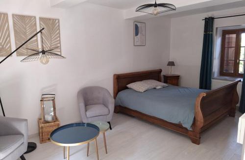 Saint-Savin Apartment | Appartement à la campagne