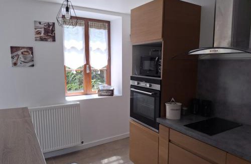 Saint-Savin Apartment | Appartement à la campagne