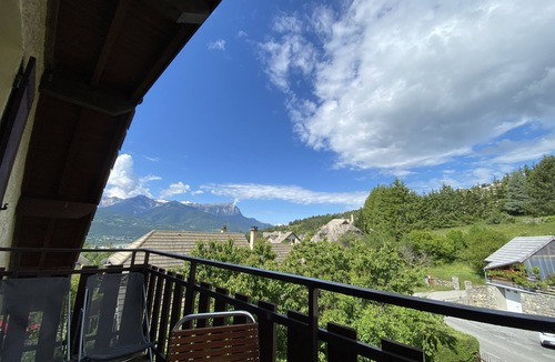 Embrun Apartment | Appartement à Proximité du Plan D'eau