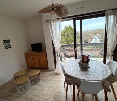 Sainte-Cecile-Plage Apartment | appartement à Sainte Cecile