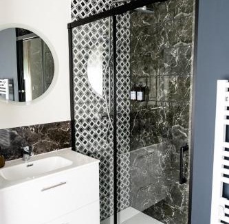 Le Teil Apartment | Appartement élégant avec balcon et parking privé