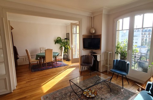 Quartier de Javel Apartment | Appartement Élégant et Calme, Quartier Animé