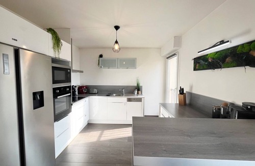 Saint-Christophe de la Foret Apartment | Appartement Élégant et Raffiné, de Haut Standing