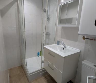 Taverny Apartment | Appartement équipé centre,calme,gare 2 min