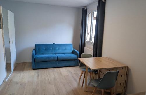 Taverny Apartment | Appartement équipé centre,calme,gare 2 min