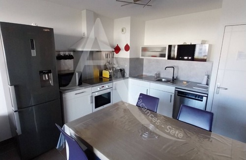 Sete Apartment | APPARTEMENT 1 CHAMBRE BORD DE MER GARAGE
