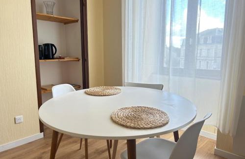Parthenay Apartment | Appartement - 1 chambre - Centre-ville