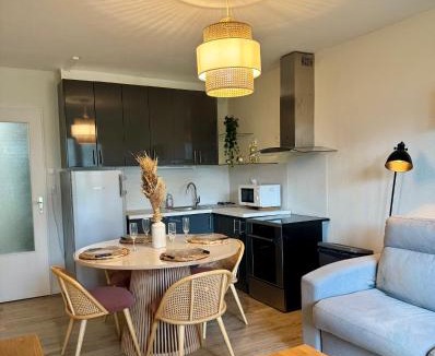 Dinard Apartment | Appartement 1 chambre pour 2 pers - rénové - terrasse