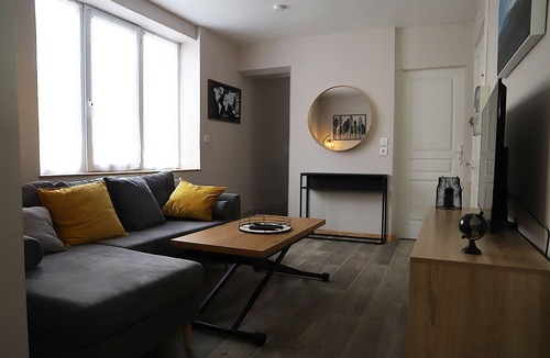 Saint-Quentin Apartment | Appartement 2 Chambres, 2 Salle de Bains, Internet Fibre, Netflix
