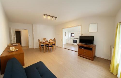 Lavelanet Apartment | Appartement 2 chambres avec baignoire Lavelanet