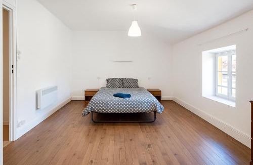 Lavelanet Apartment | Appartement 2 chambres avec baignoire Lavelanet