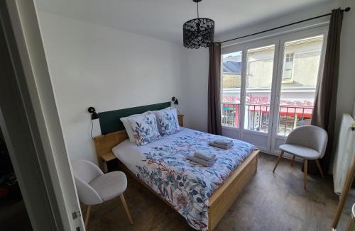 Vitre Apartment | Appartement 2 Chambres INDIaNA Hyper centre