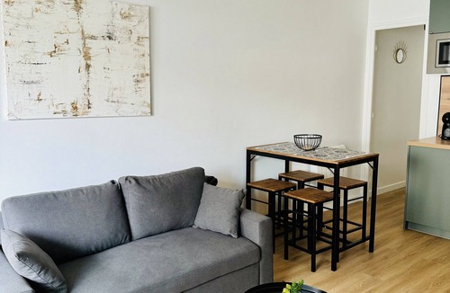 Pontault-Combault Apartment | Appartement 2 Pièces Entre Paris et Disney