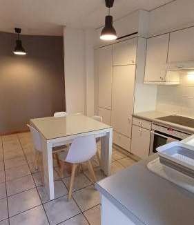 Morrens Apartment | Appartement 2 grandes chambres avec balcon