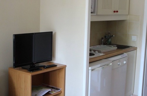 Monflanquin Apartment | Appartement 2 Pièces - 4/5 Personnes - Piscine Chauffée - Lac