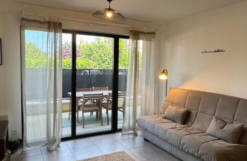 Houlgate Apartment | Appartement 2 pièces à Houlgate, proche plage, avec balcon et parking - FR-1-487-382