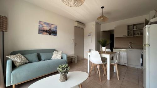 Gruissan Apartment | Appartement 2 pièces climatisé proche du port GN190-015