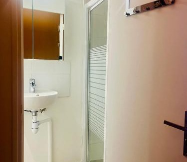 Yerres House | Appartement 2 pièces lumineux et cofortable avec vue jardin