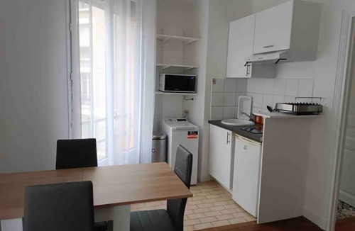 Saint-Fargeau Apartment | Appartement 2 Pièces Proche Tout Commerces et Proche Métro
