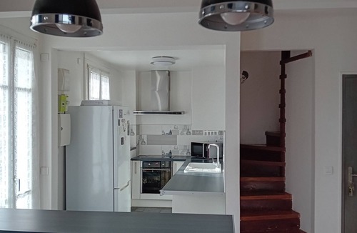 Domont Apartment | Appartement 25 min Paris Stade de France 3 Chambres Avec Jardin et Parking
