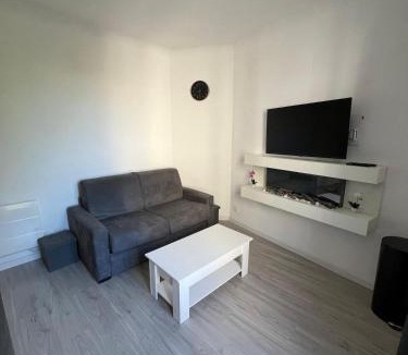 Le Kremlin-Bicetre Apartment | Appartement 2p near Paris