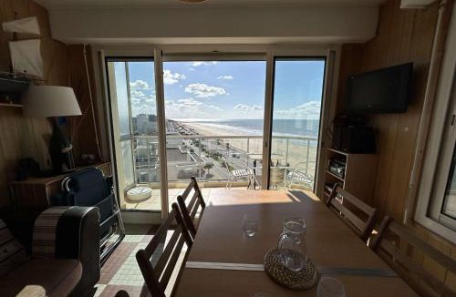 Saint-Jean-de-Monts Apartment | Appartement 3 pièces cabine avec balcon, 6 couchages à Saint-Jean-de-Monts - FR-1-224C-330