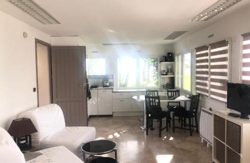 Saint-Jean-du-Cardonnay Apartment | APPARTEMENT 3 LITS Parking Proche Rouen Dock