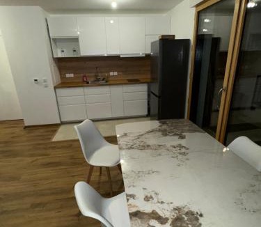 Epinay-sur-Seine Apartment | Appartement 3 pièce à 15 min de Paris/stade de France