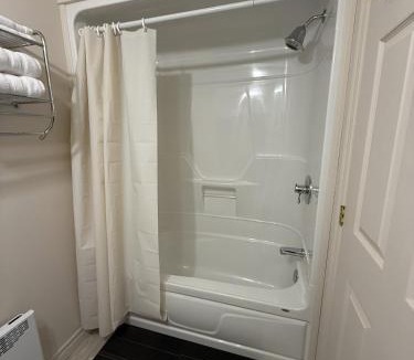 Baie Comeau Apartment | Appartement #4 avec chambre tout inclus