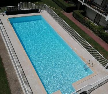 Trouville-sur-Mer Apartment | Appartement 4 personnes piscine balcon parc