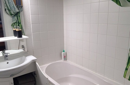 Arreau Apartment | Appartement 4 Personnes Dans Superbe Résidence Avec Piscine Chauffée