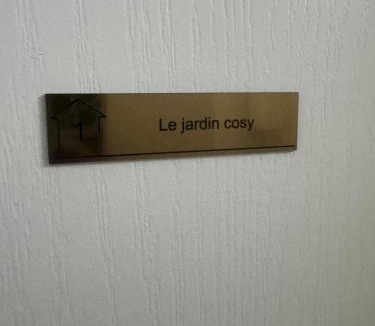 Janville Apartment | Appartement 4 personnes jardin cine jeux compiegne