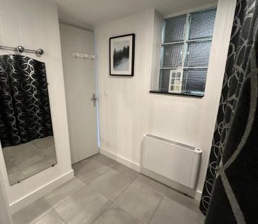 Gard Rhodanien Apartment | Appartement 40 m2 avec parking et petite terrasse