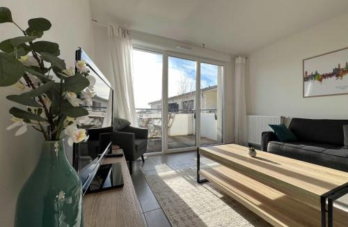 Frouzins Apartment | Appartement 4p bords de Lac