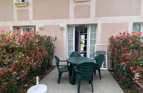 Monflanquin Apartment | Appartement 5 Personnes, Résidence du Lac, Monflanquin