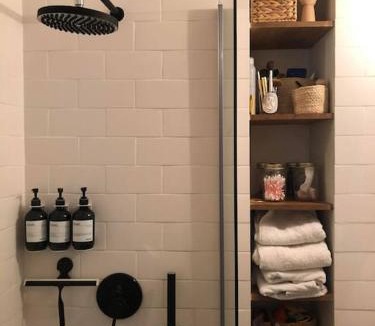 Quartier de Rochechouart Apartment | Appartement 75009 PARIS 50m2 métro poissonnière 3 pers & baby
