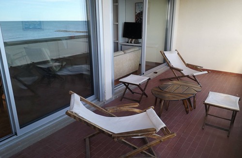 Carnon-Plage Apartment | Appartement 8 Personnes Front DE MER Carnon