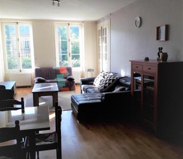 Vrigne-aux-Bois Apartment | Appartement 80m2 dans belle demeure