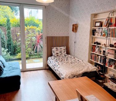 Saint-Cloud Apartment | Appartement 90m2 Sur Jardin Clos