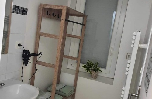 Anneyron Apartment | Appartement ABJ