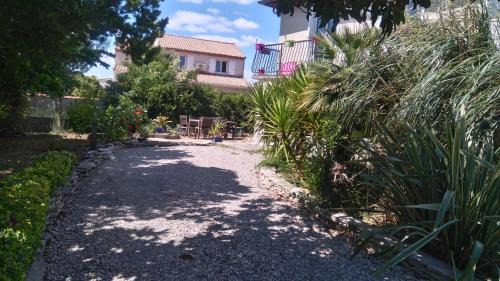 Mauguio Apartment | Appartement accueillant à Mauguio, 55 m² avec jardin paisible