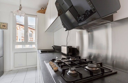 Quartier de Javel Apartment | Appartement Agraives, avec balcon - Welkeys