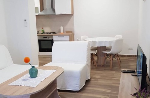 Ploce Apartment | Appartement an der Küste für 2 Personen by Interhome