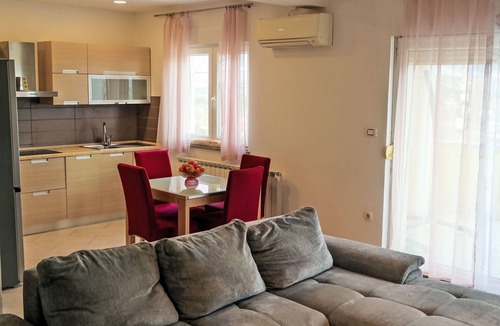 Buzdohanj Apartment | Appartement "Appartement Sarah" mit Balkon by Interhome