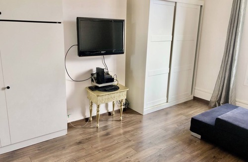 Sainte Marie - Saint Leon Apartment | Appartement au 1er Etage Proche des Commerces et Transports